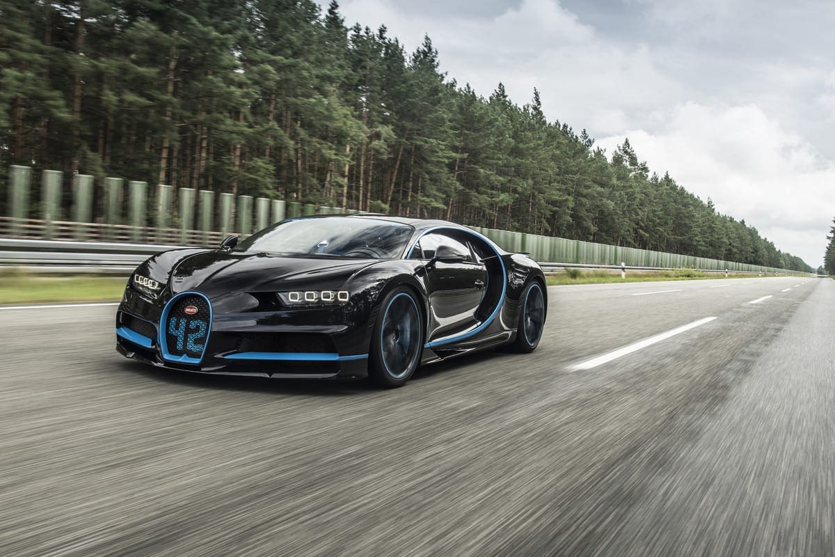 Bugatti Chiron vs. EB 110: Decades of Innovation