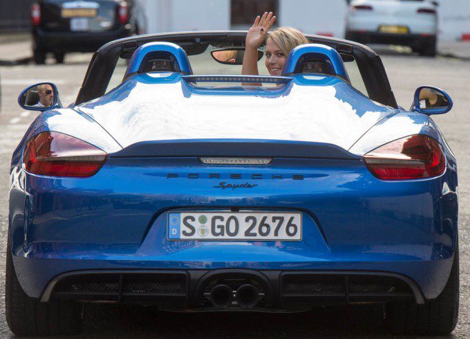 Maria Sharapova drops in at Porsche Mayfair to go for a spin in the UK’s only brand new Porsche Boxster Spyder, on her way to the WTA Pre-Wimbledon Party at Kensington Roof Gardens.