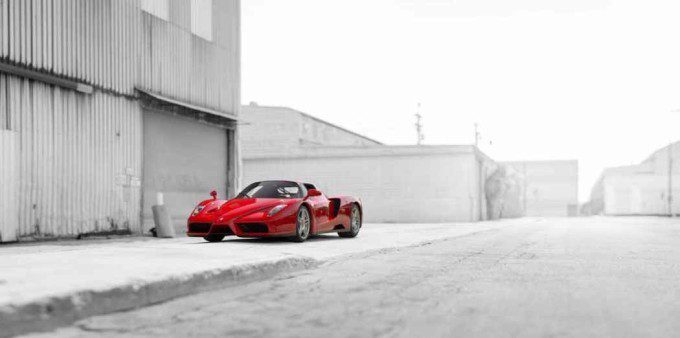 The Enzo that was gifted to Pope John Paul II by Ferrari. The 400th and final one ever built.