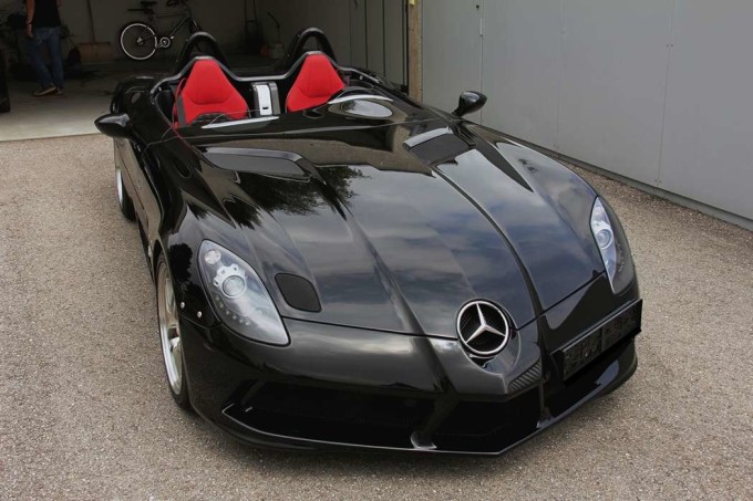 No windshield or roof was offered on the Mercedes-Benz SLR McLaren Stirling Moss Edition