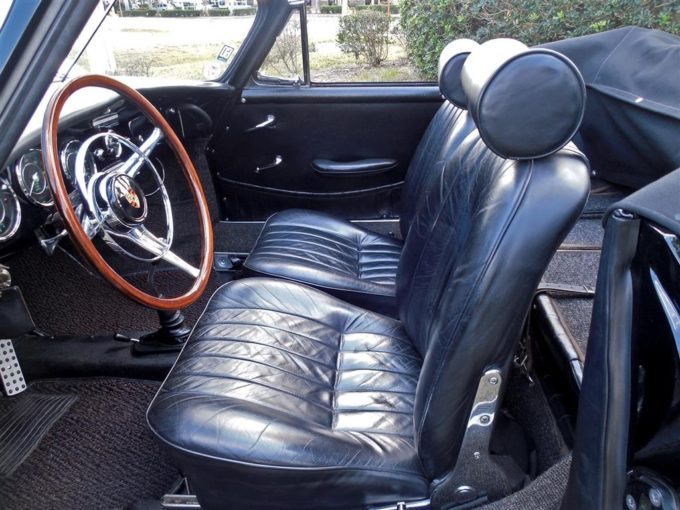 Many Porsche 356 interior pieces were supplied by Reutter,, who became Recaro.