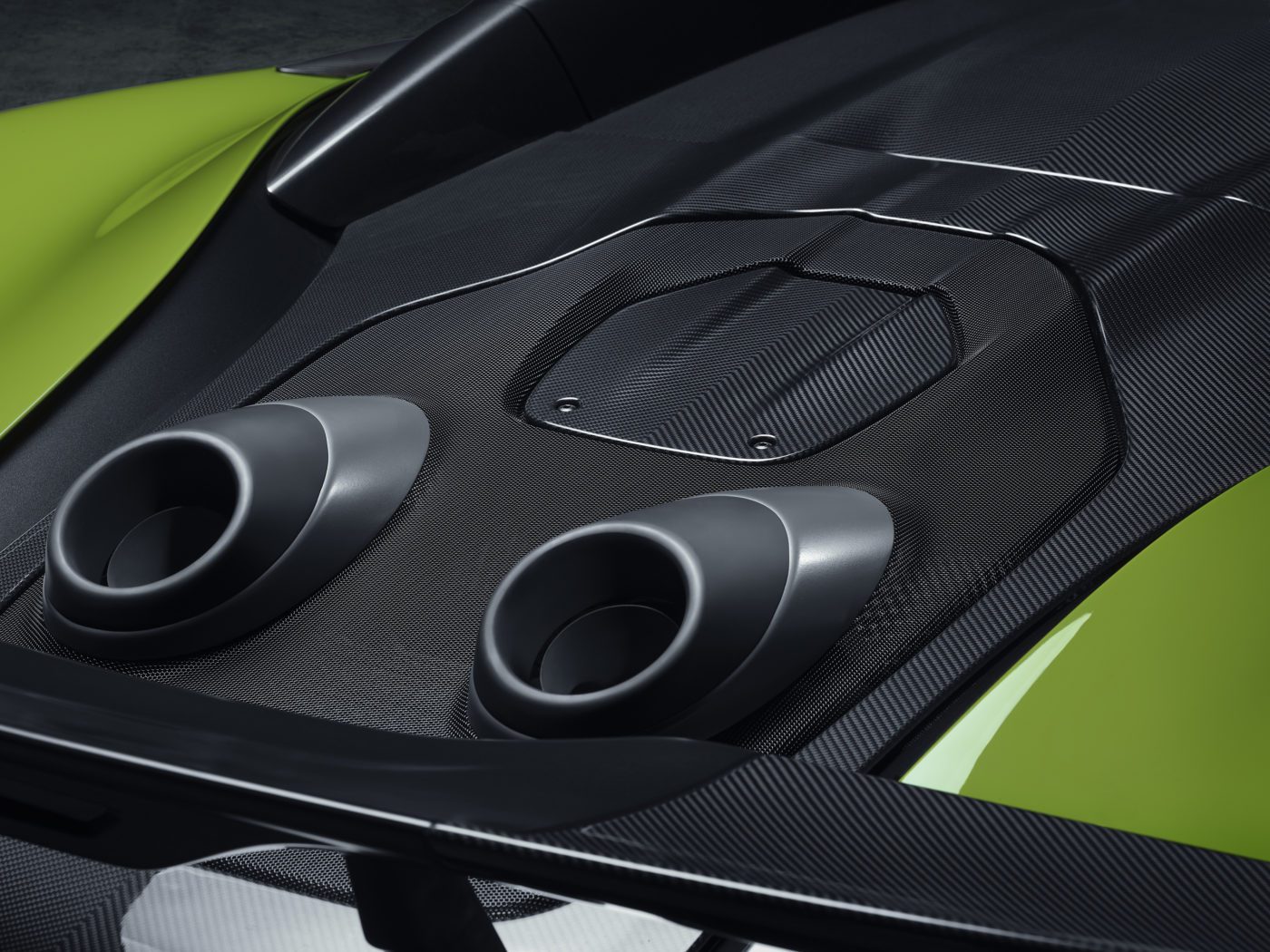 The exhaust tips can shoot flames on the McLaren 600LT Spider.