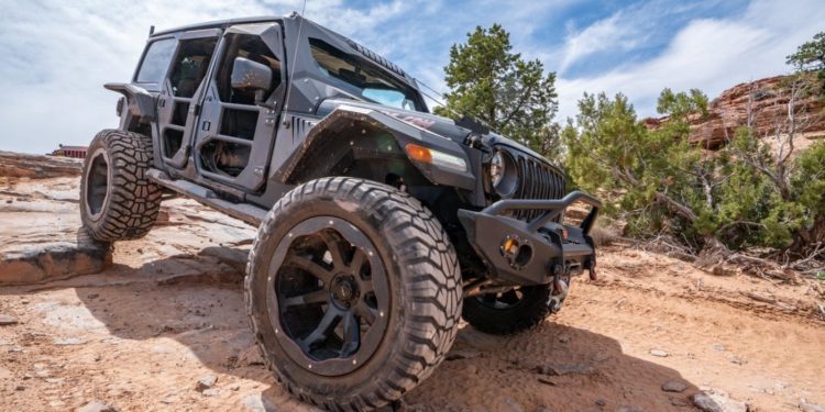 Fab Fours Offering $200 Rebate on Wrangler Parts This Month!