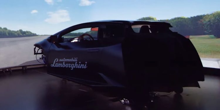 Lamborghini Huracan EVO Dynamics Team Wins Award