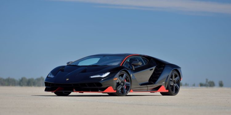 Mecum Monterey 2019: Lamborghini Centenario in Nero Alderbaran