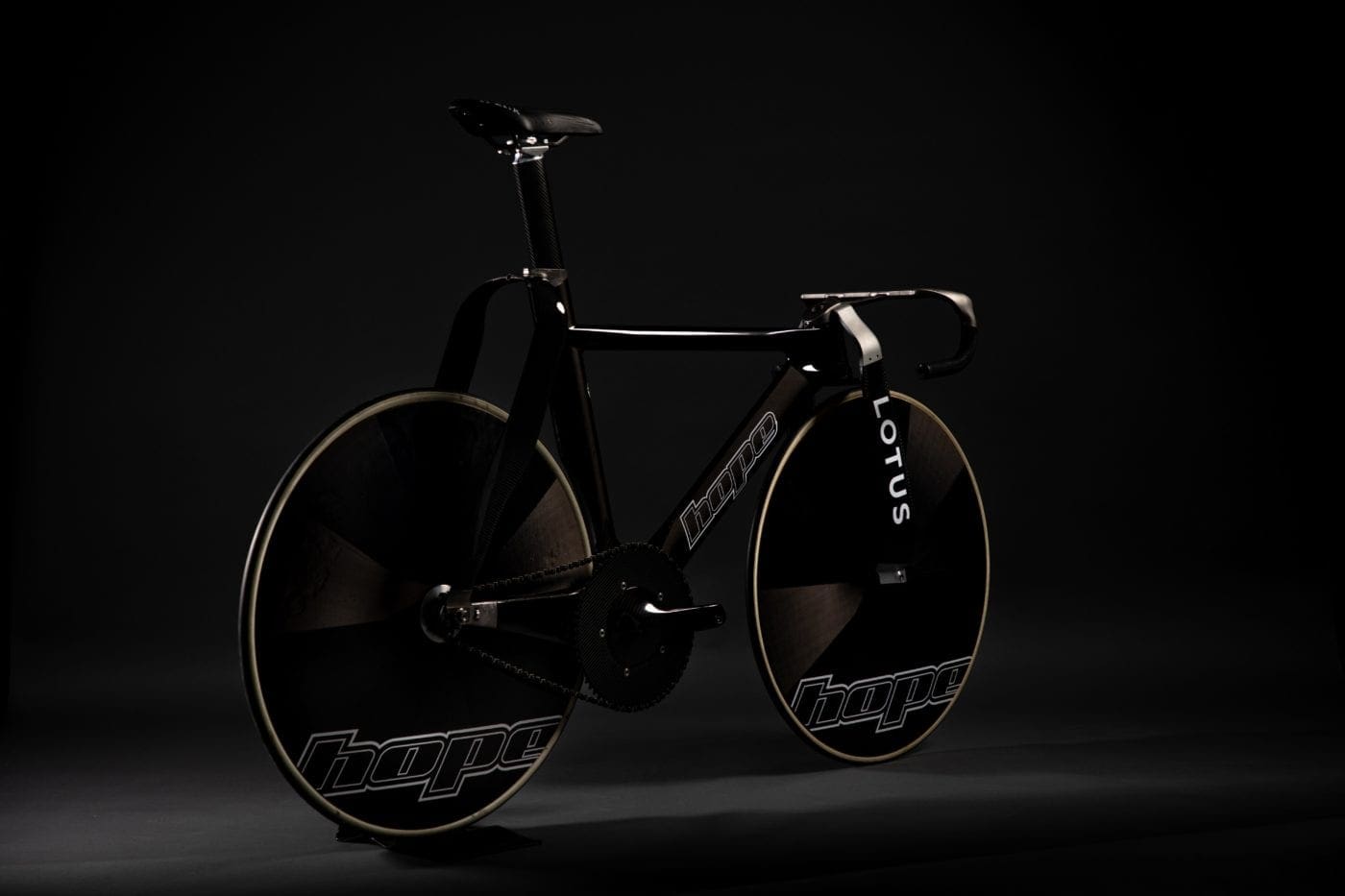 Lotus Unveils Carbon Fiber Bicycle
