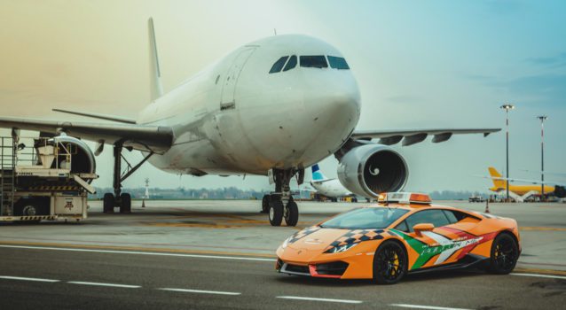 Lamborghini Huracan RWD Makes Any Airport Safer