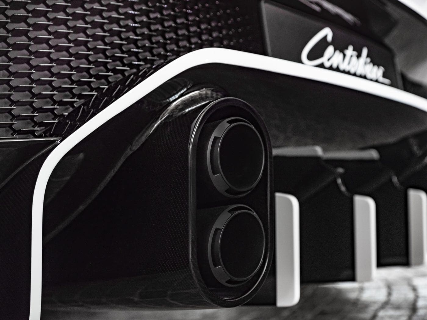 Bugatti Unveils 3D Printed Titanium Exhaust