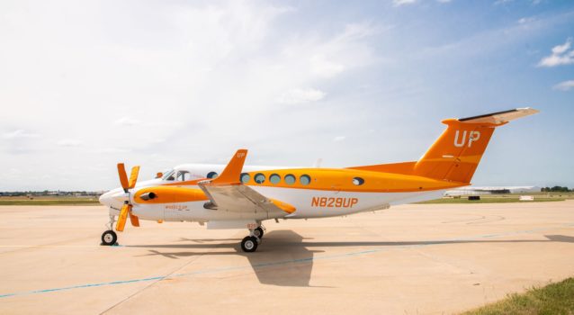 Wheels Up’s Orange Plane Flies to End Hunger