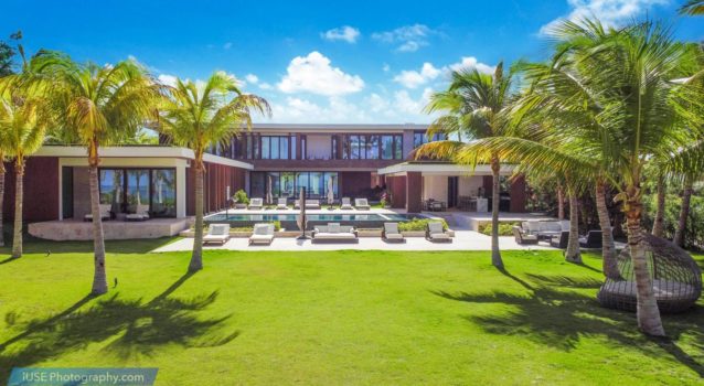 Home of the Day: Private Beach Front Luxury Estate Villa in Cap Cana
