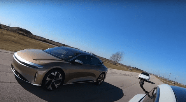 Tesla Model S Plaid and Lucid Air Dream Edition P Duke It Out On Drag Strip