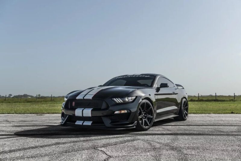 Hennessey Shows Off Its 850-Horsepower Ford Mustang GT530R On The Track