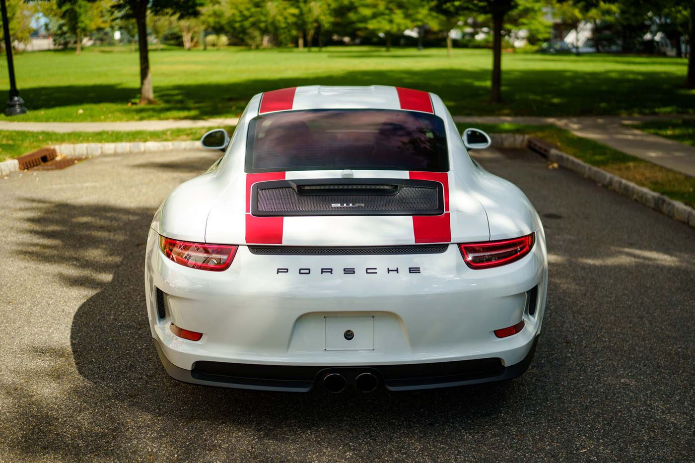 2016 Porsche 911 R 7