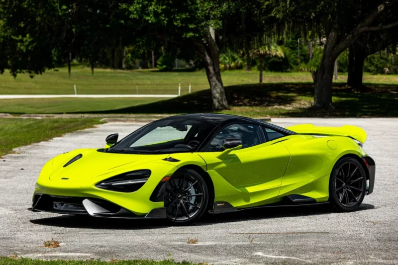 Why Lime Green Supercars Are The Best To Buy