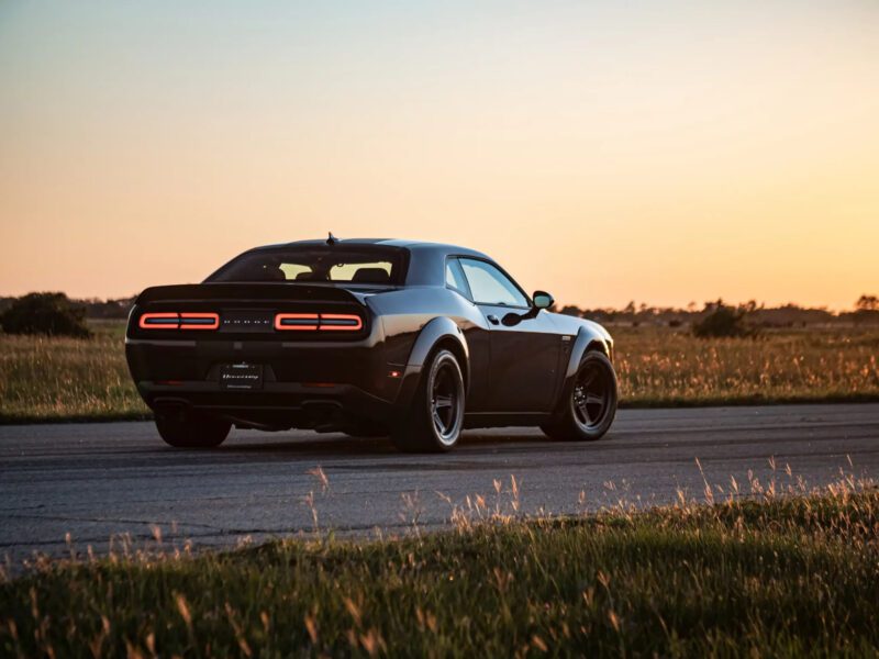 Watch Hennessey Show Off A 1,000-HP Hellcat To Its New Owner