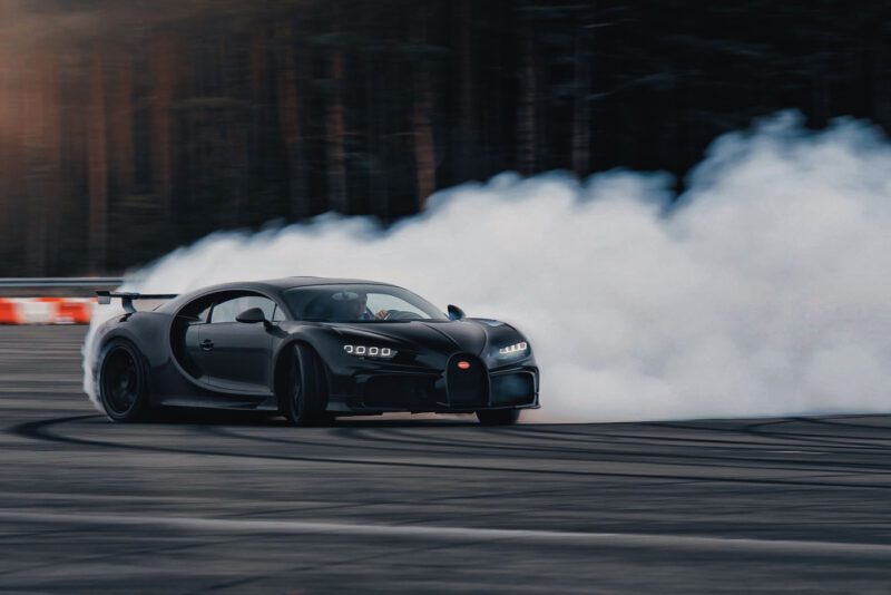 Watch The Bugatti Chiron Pur Sport Drift The Shape Of Its Iconic C-Line Design Feature